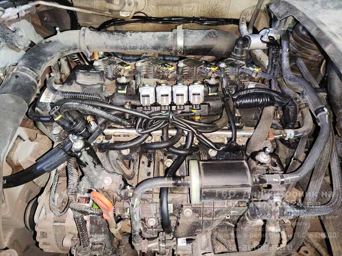 газовая рампа Digitronic, установка на Хавейл М6, 2024 г.в., 1.5 л., 143 л.с., с пробегом 17 551 км., миниВЗУ в лючке бензобака, тороидальный баллон 73 литра в багажнике, в нише для запасного колеса, Нижний Новгород, Дзержинск