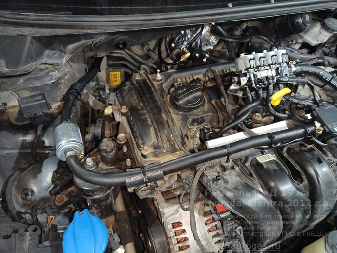 газовая рампа Альфа Д 39, установка на Хендай Элантра 2012 г.в., 1.8 л., 150 л.с., с пробегом 220 874 км., миниВЗУ в лючек бензобака, тороидальный баллон 54 литра в багажнике, в нише для запасного колеса, Нижний Новгород, Дзержинск